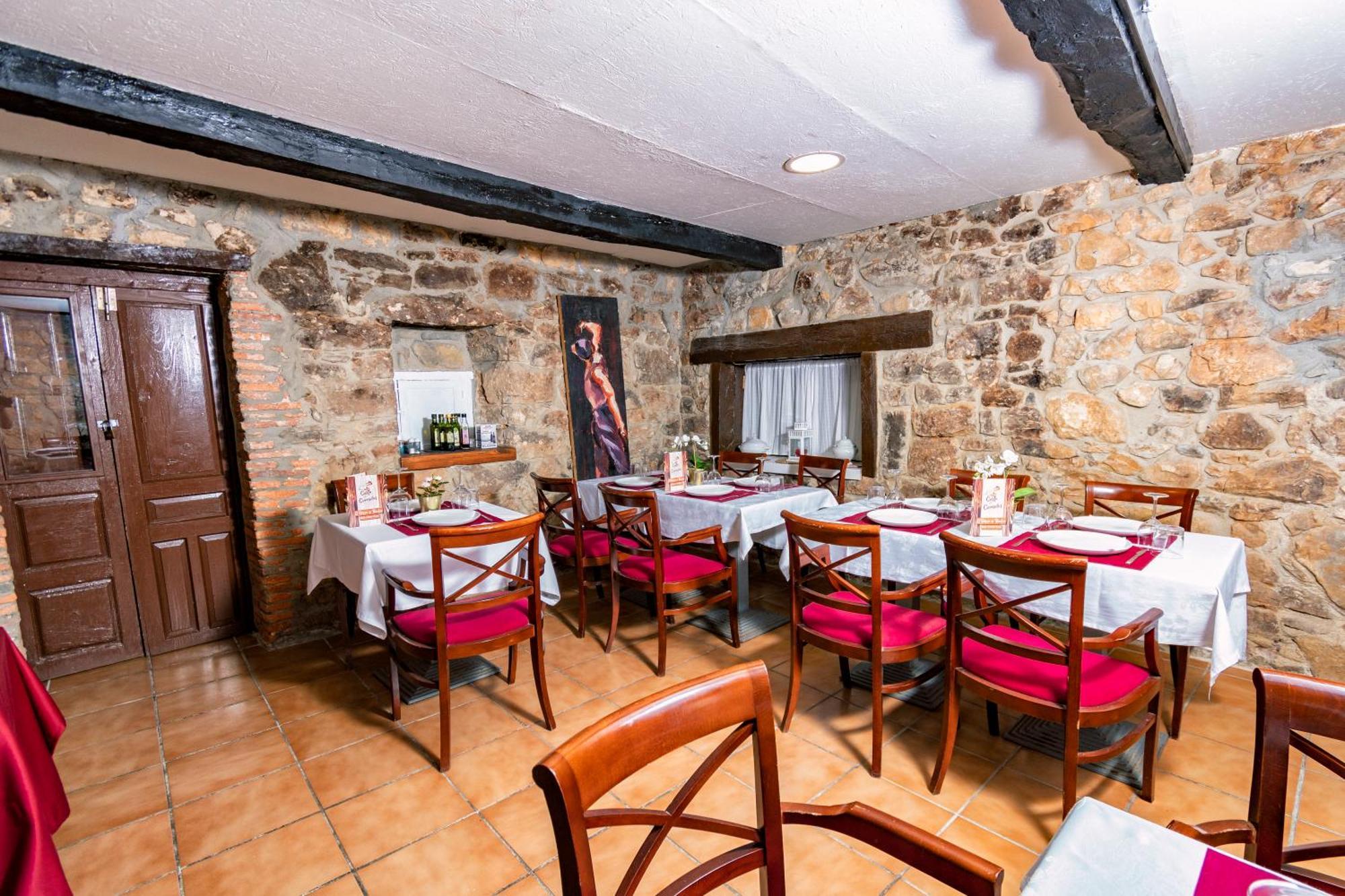 Albergue Santa Marina Buelna Eksteriør billede