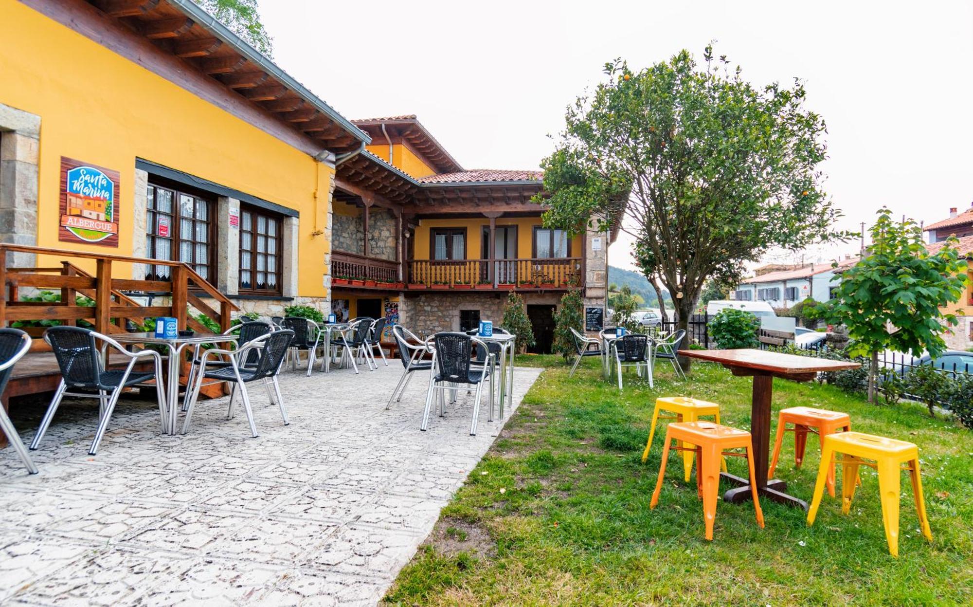 Albergue Santa Marina Buelna Eksteriør billede