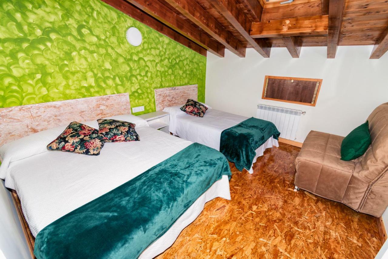 Albergue Santa Marina Buelna Eksteriør billede